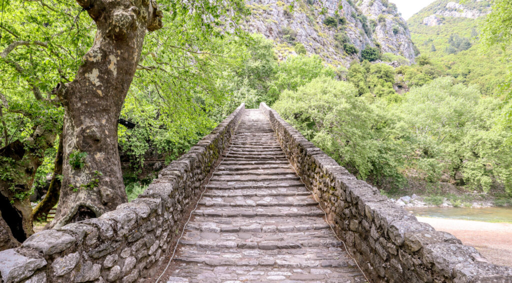 Stone bridge and waterfall of Palaiokarya