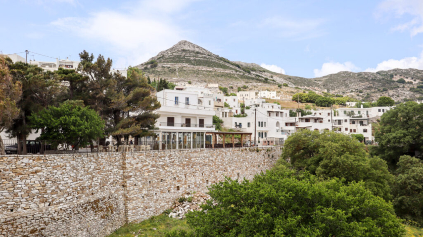 Apeiranthos Village