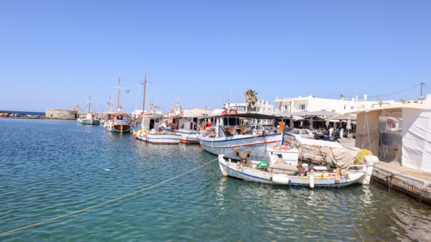 naoussa village greece