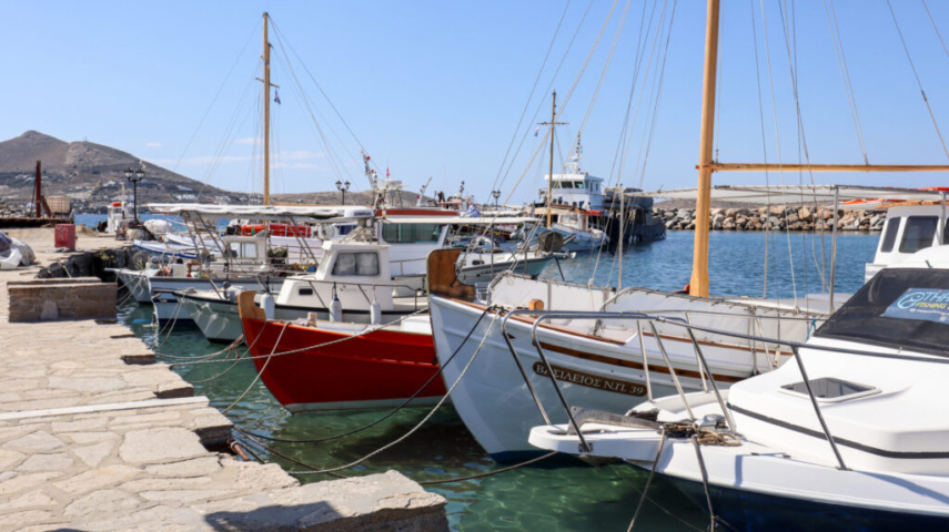 naoussa village greece