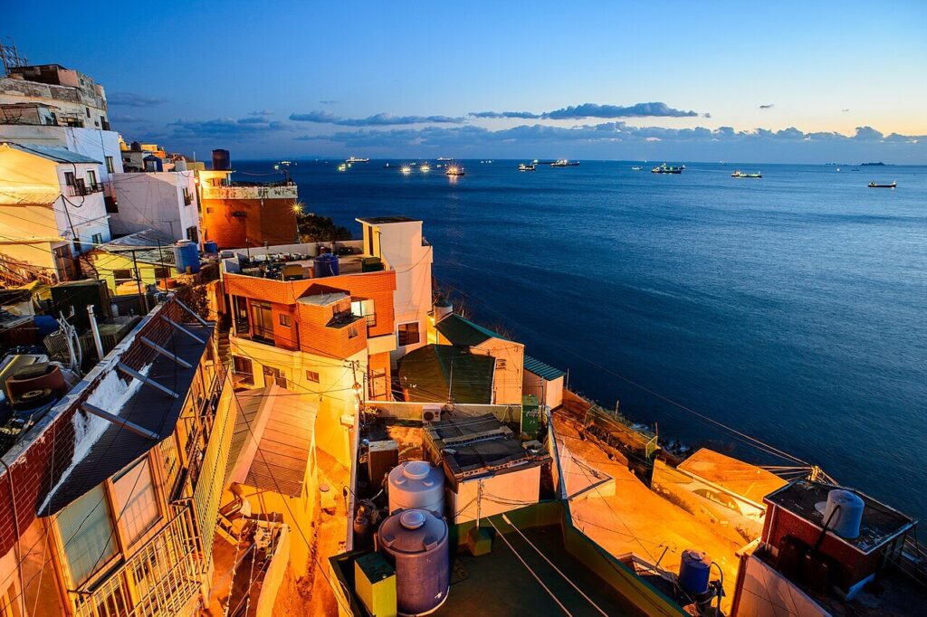 Huinnyeoul Culture Village